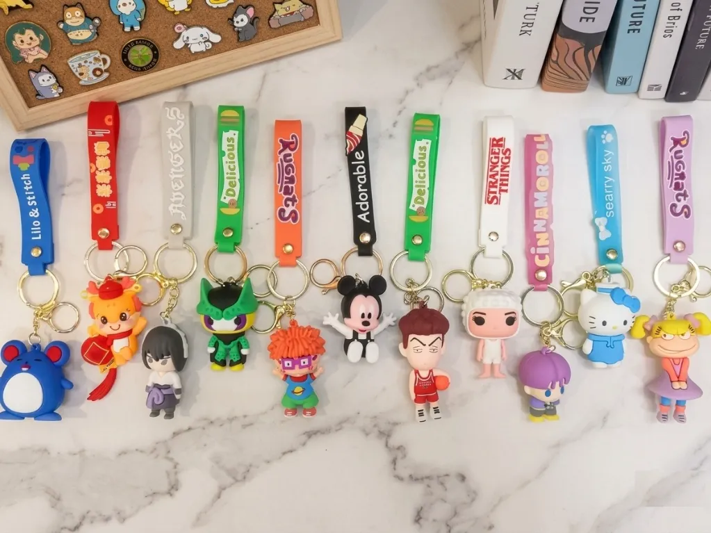 Toy Keychain Characters w/Silicon Strap TY986334