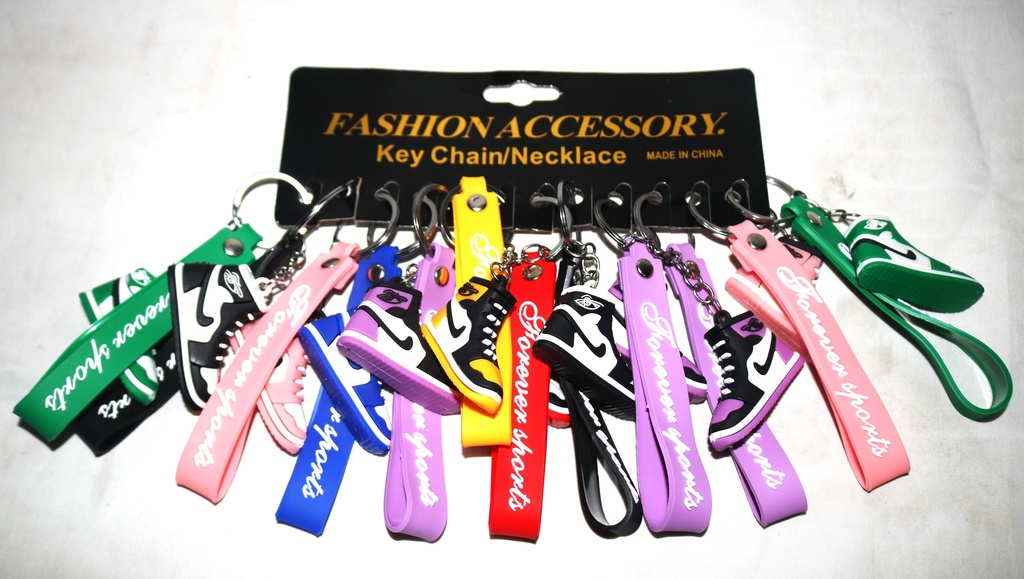 [VI8007] Toy Keychain Shoes TY983567