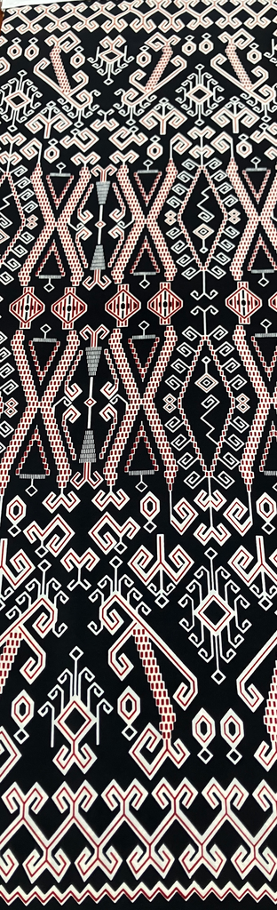 [FC1124-01690A] Fabric Peach Skin 100% Luxury:Design 01690 (01690/A: Black with White & Red accents)