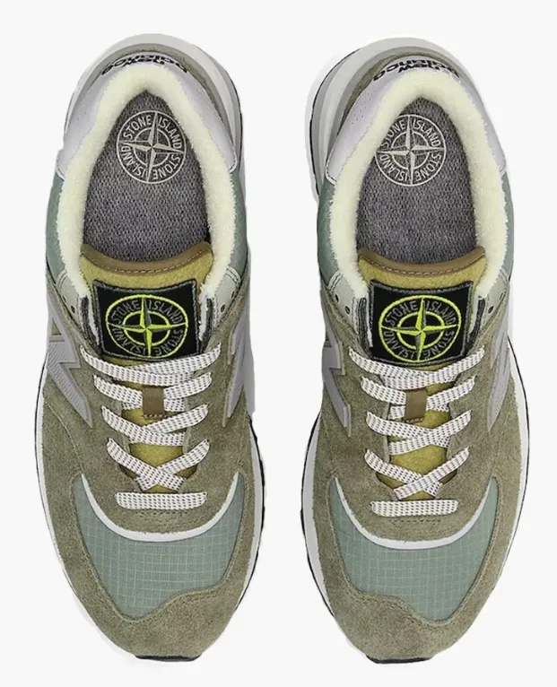 [FC4178] Sports Shoes Mix Color