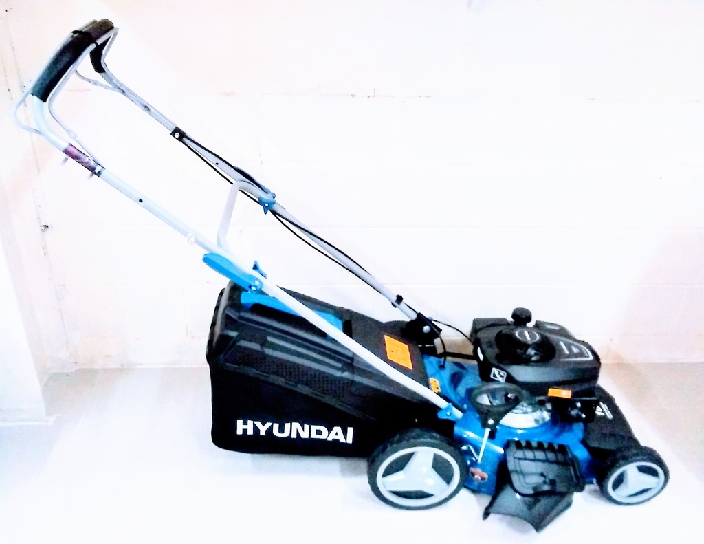 [MA0524] Hyundai Lawn Mower 150cc Hylm46-150D