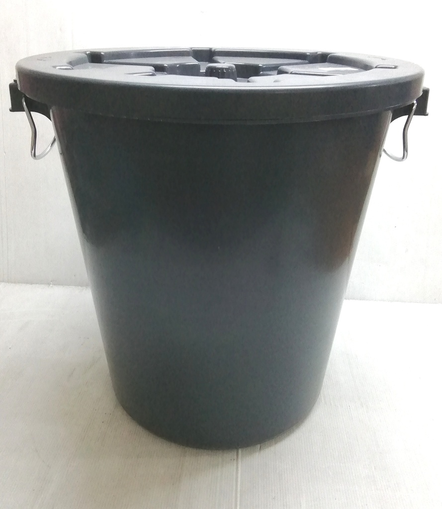 Garbage Bins w/ LID 65lt